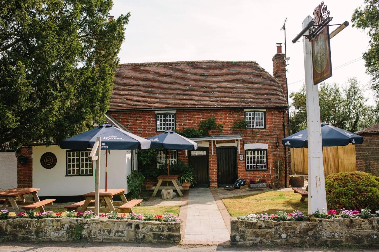 George And Dragon Horsham Exterior foto